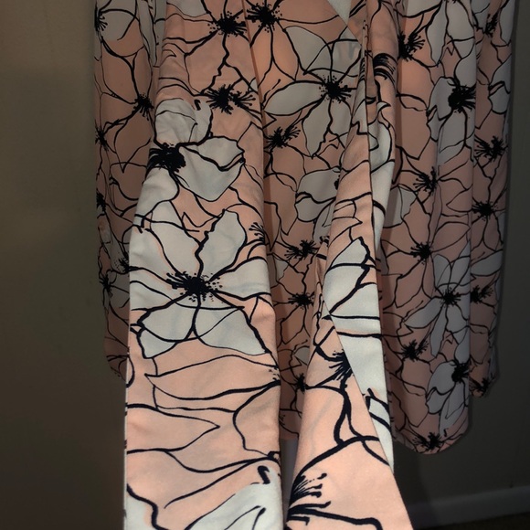 Banana Republic size M Women’s blouse - Picture 3 of 7